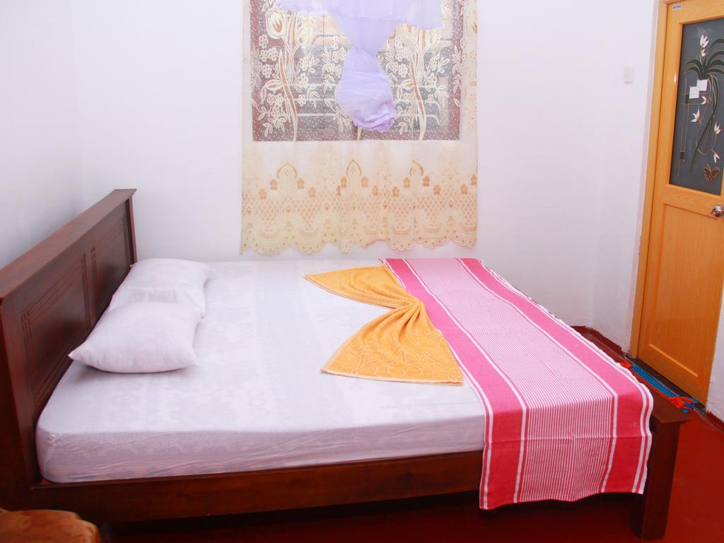 Dilan Guest Bed & Breakfast Mirissa Exterior foto